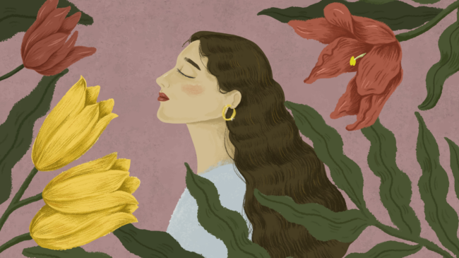 Eine Frau mit langen Haaren ist umgeben von bunten Blumen auf einem rosa Hintergrund.